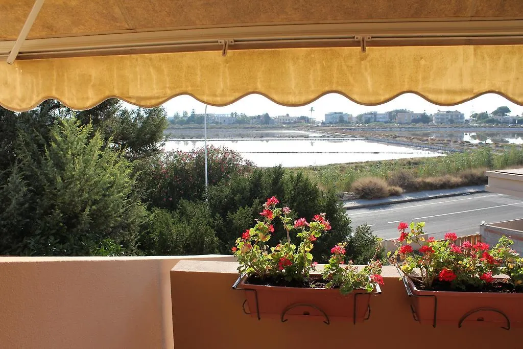 **  La Tuia E Il Tasso Bed & Breakfast Cagliari Italy