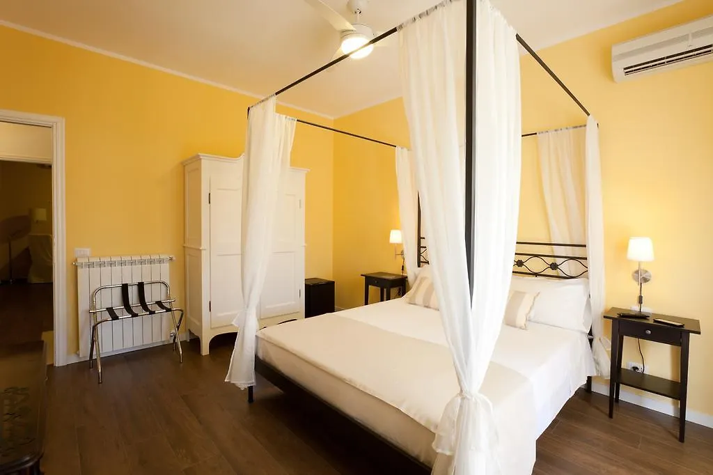 **  La Tuia E Il Tasso Bed & Breakfast Cagliari Italy