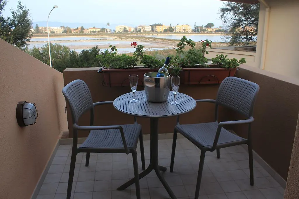 **  La Tuia E Il Tasso Bed & Breakfast Cagliari Italy